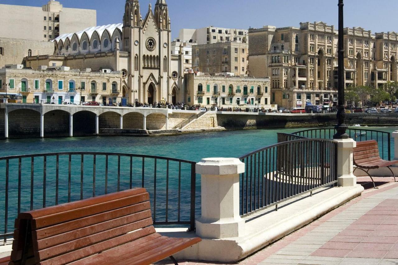 Apartment In Fort Cambridge With Pool Sliema Exterior photo